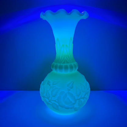 【Antique】France - 1890s Green Milk Glass Peony Vase
