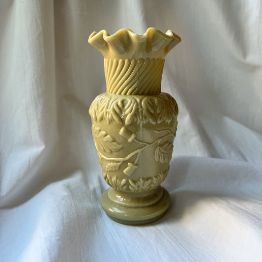 【Antique】France - 1920s Brown Milk Glass Flower Bud Motif Vase