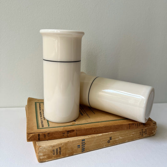 【Vintage】France - Arcopal 1960‐70s  Milk Glass Vase（Set of 2）