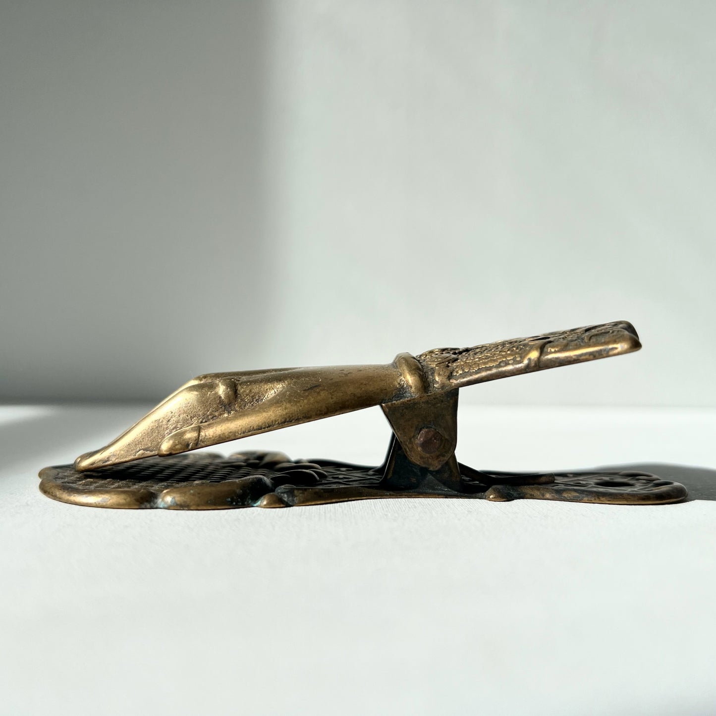 【Antique】France - 1900s Victorian Style Hand Clip