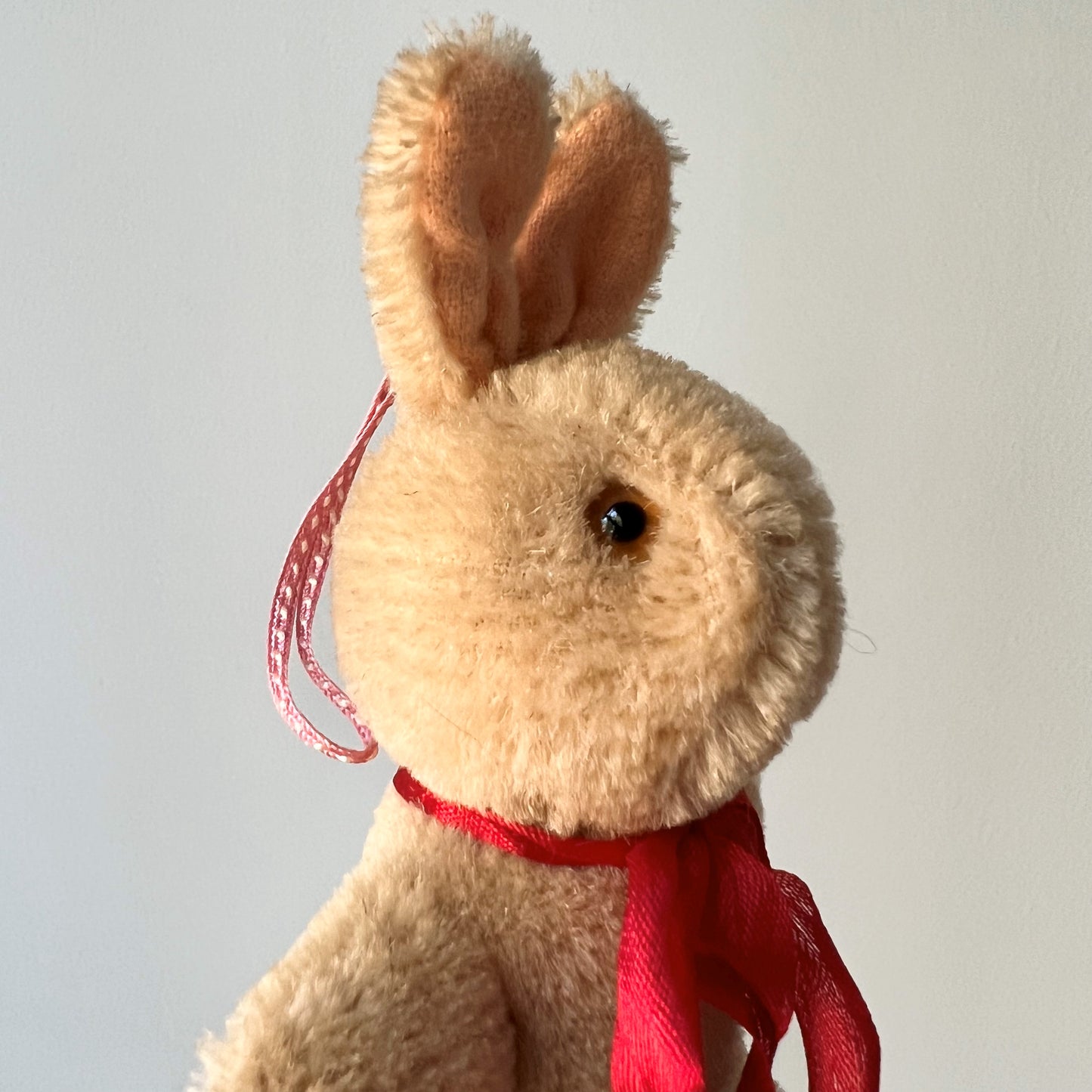 【Vintage】Shanghai ‐ 1950s Pure Wool Red Ribbon Mini Rabbit