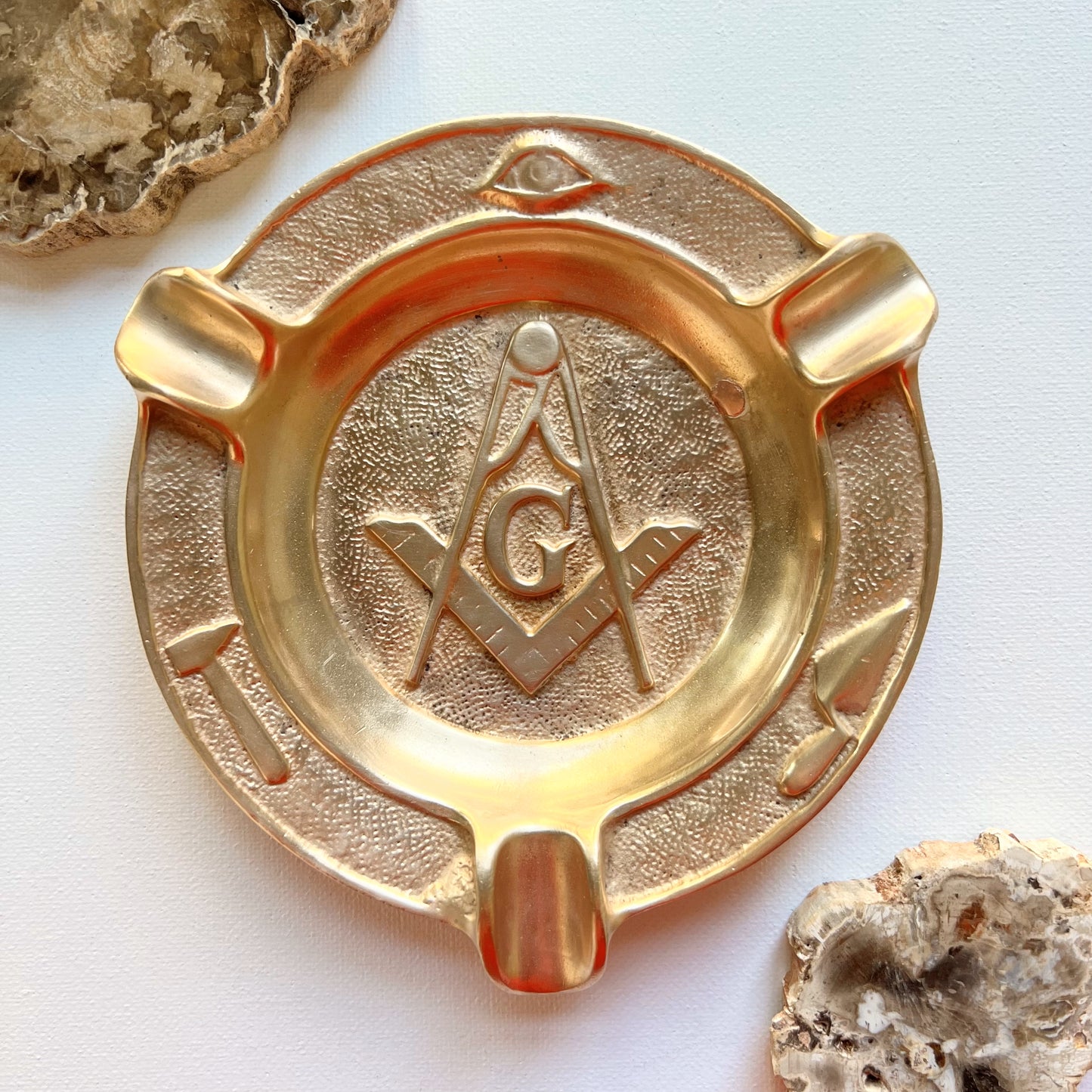 【Vintage】UK - Freemason Ashtray