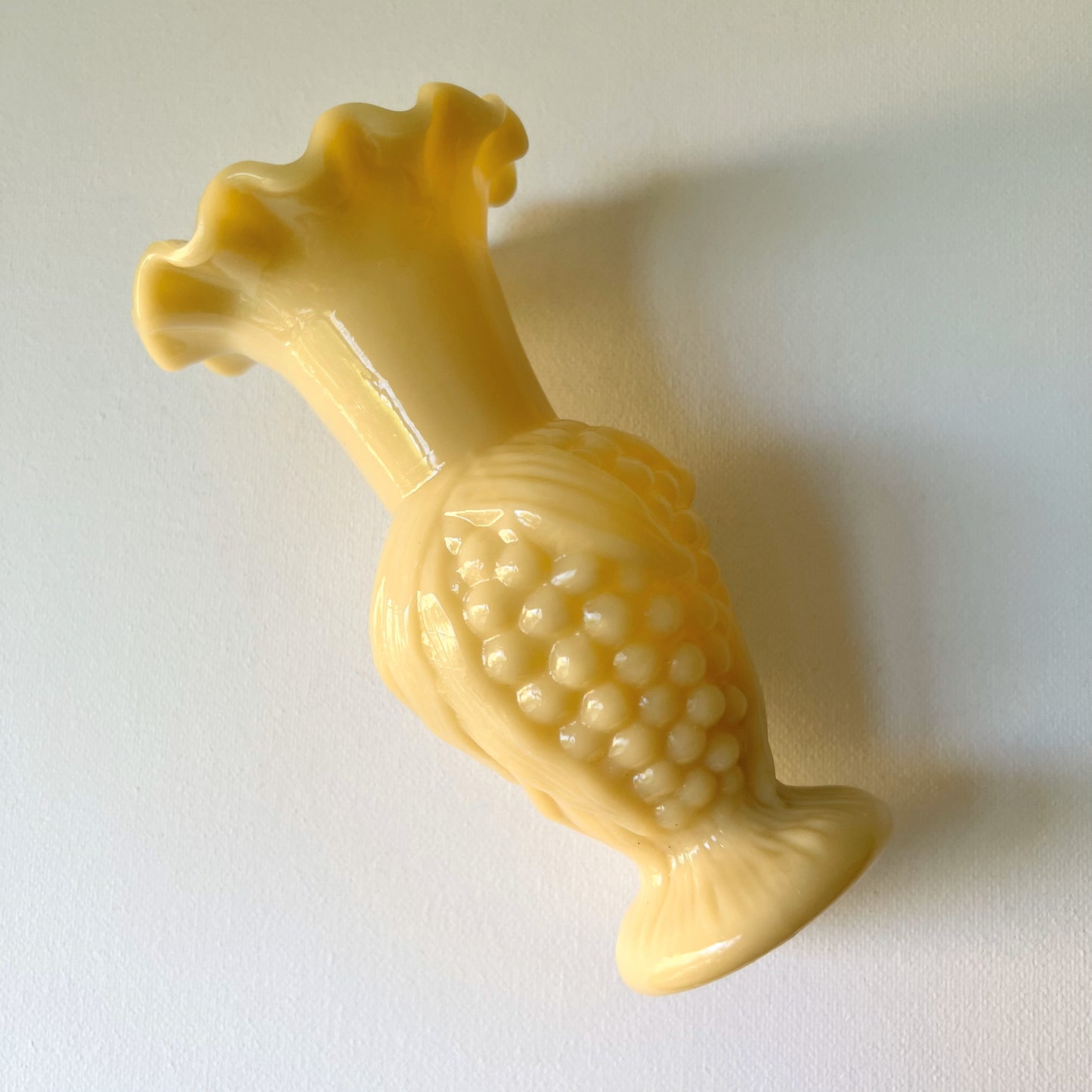 【Antique】France - early 1880s Yellow Milk Glass Corn Vase