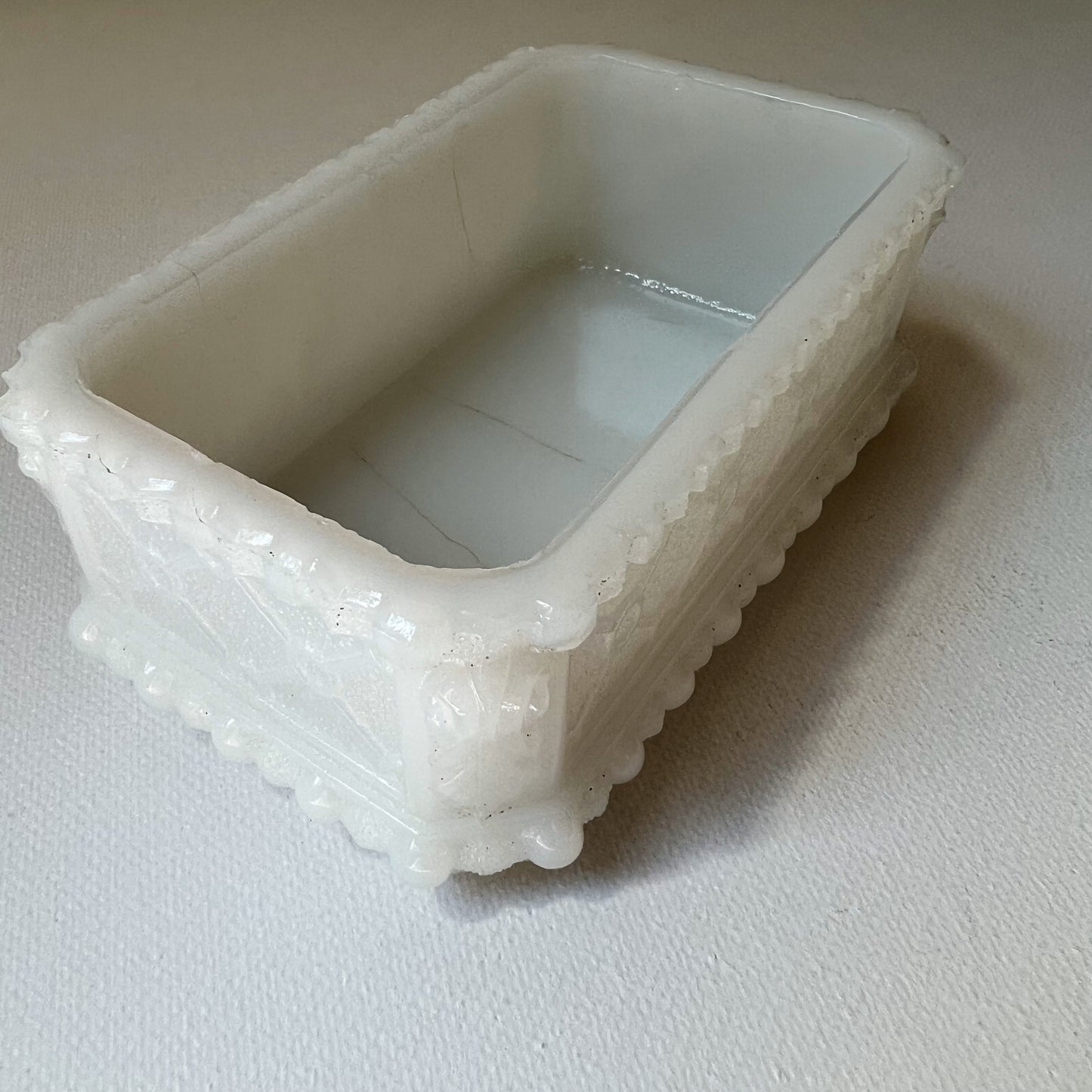 【Antique】France - 1907s White Milk Glass Box