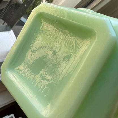 【Antique】France - 1914s Green Milk Glass Portieux "Carré" Vase