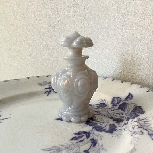 【Antique】France - 1910s Light Purple Milk Glass Perfume Bottle