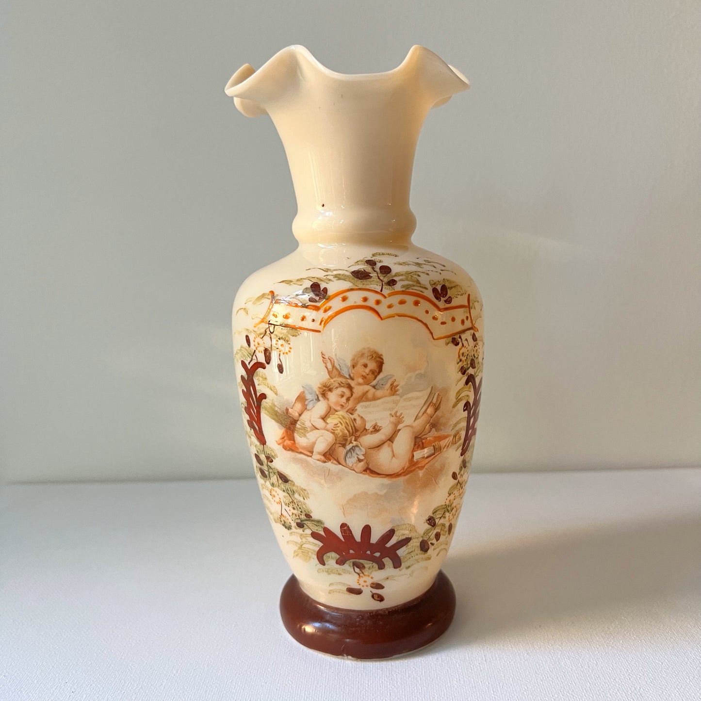 【Antique】France - 1880‐1920s Brown Milk Glass Angel Motif Vase