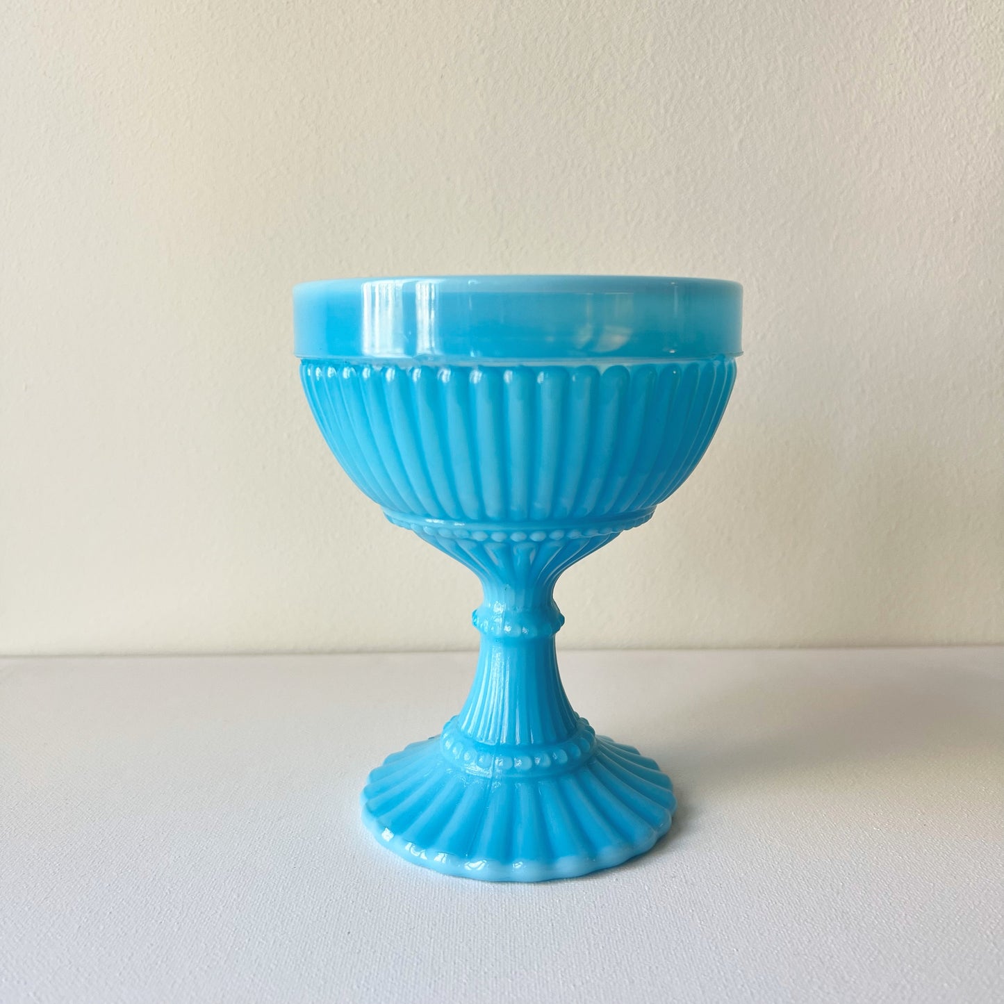 【Antique】France -  Portieux 1900s Blue Milk Glass Bowl