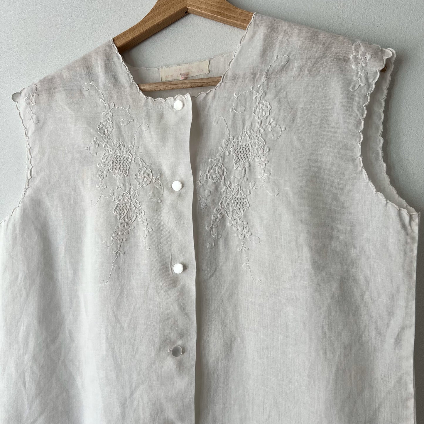 【Vintage】1950s 100%Linen Hand Embroidered Blouse