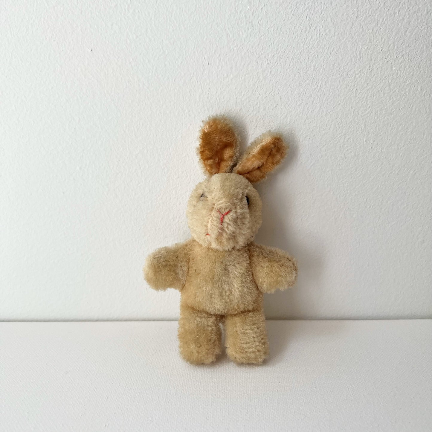 【Vintage】China - 1950s Mini Size Rabbit