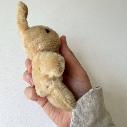 【Vintage】China - 1950s Mini Size Rabbit