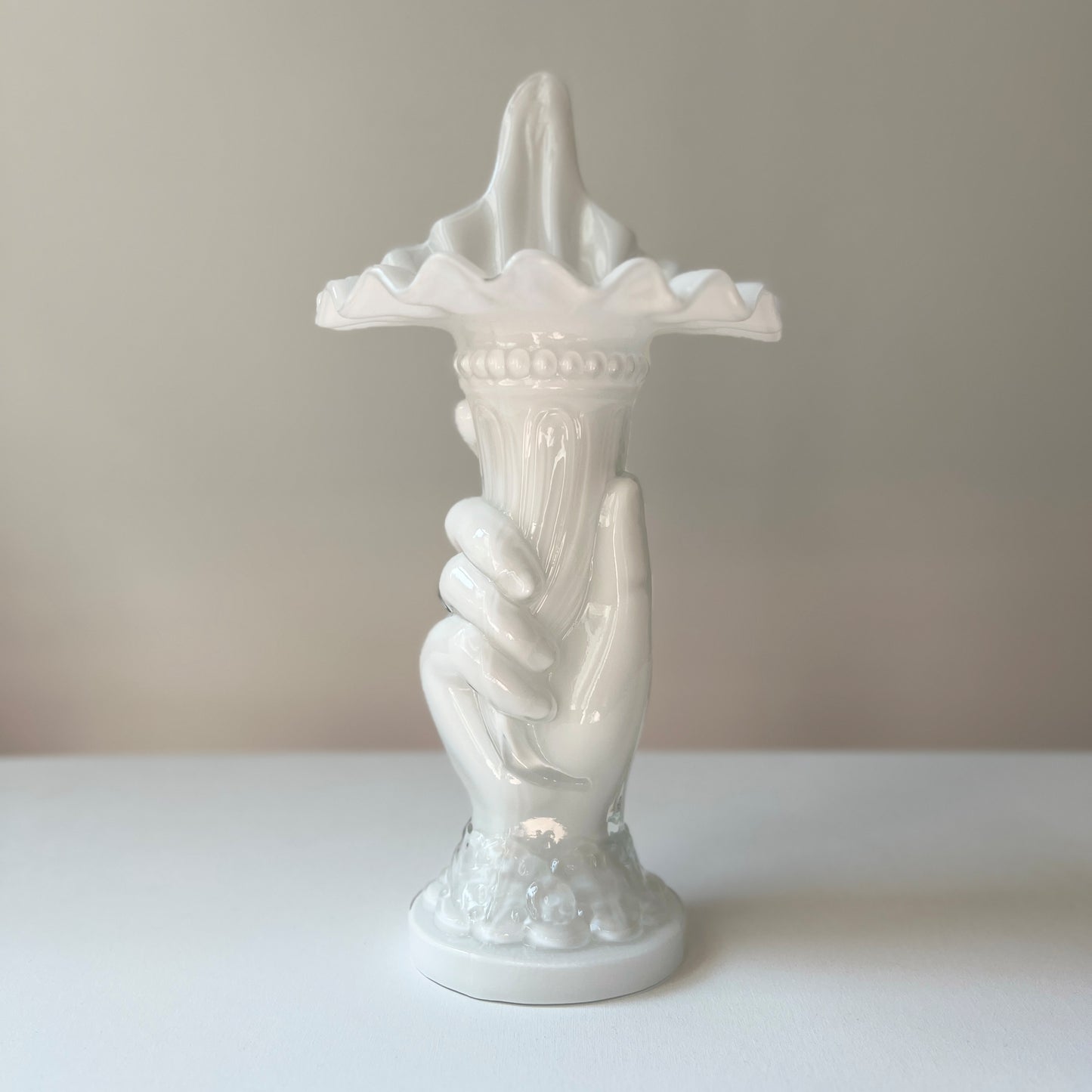 【Vintage】France - 1950s White Glass Hand Motif Vase