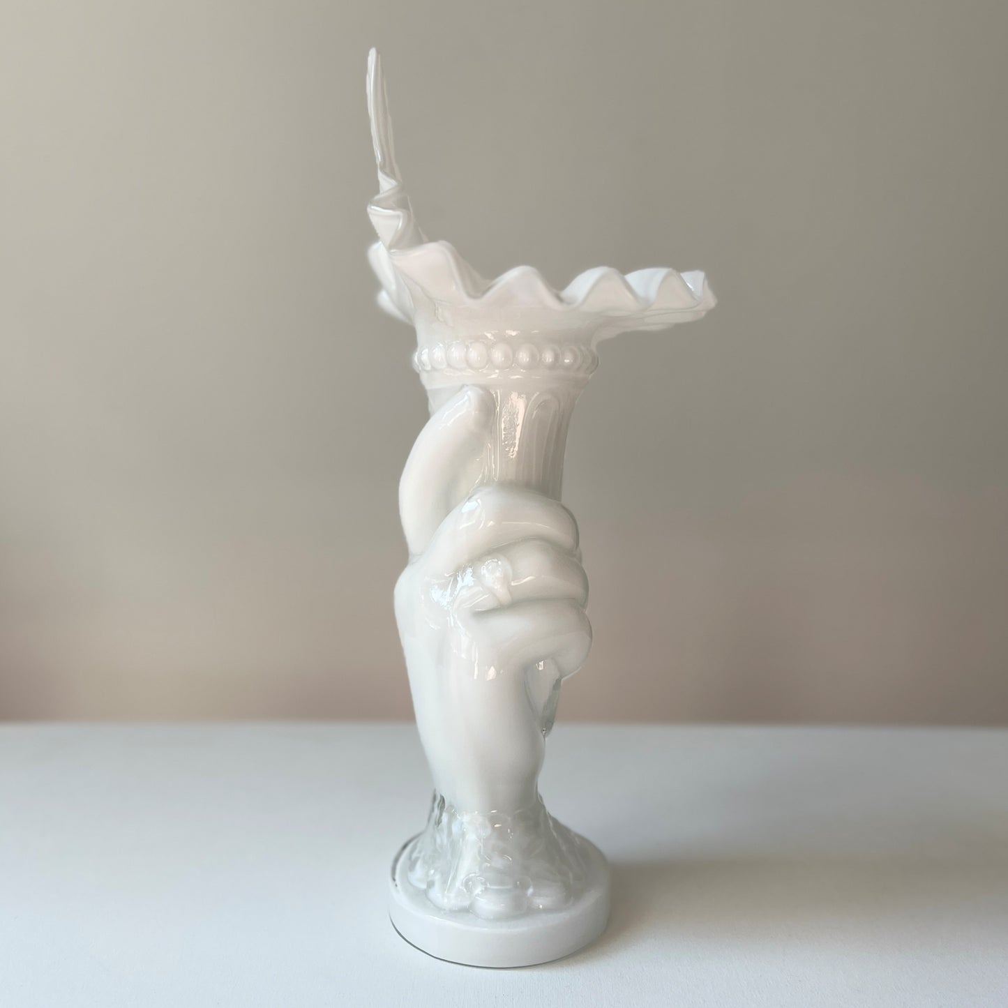 【Vintage】France - 1950s White Glass Hand Motif Vase