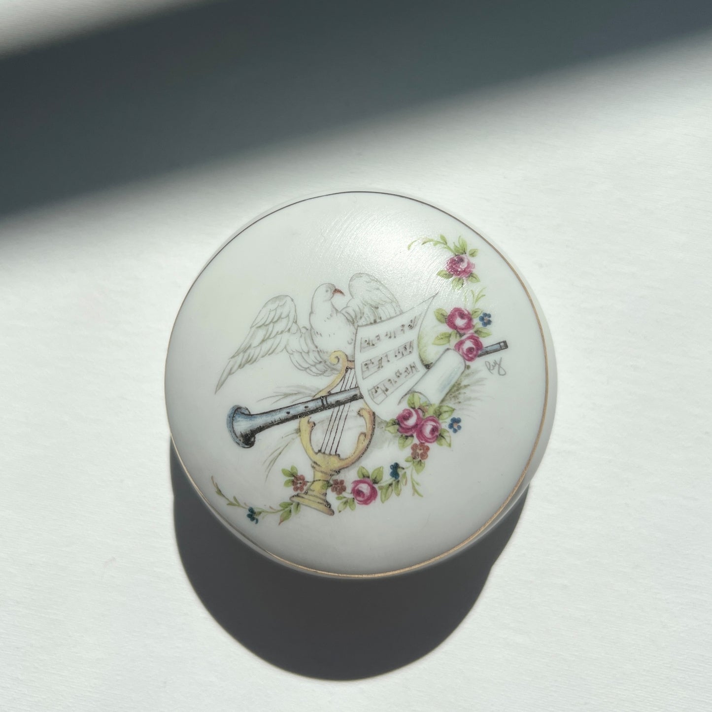 【Vintage】France - 1930s Pigeon Orchestra Trinket Box