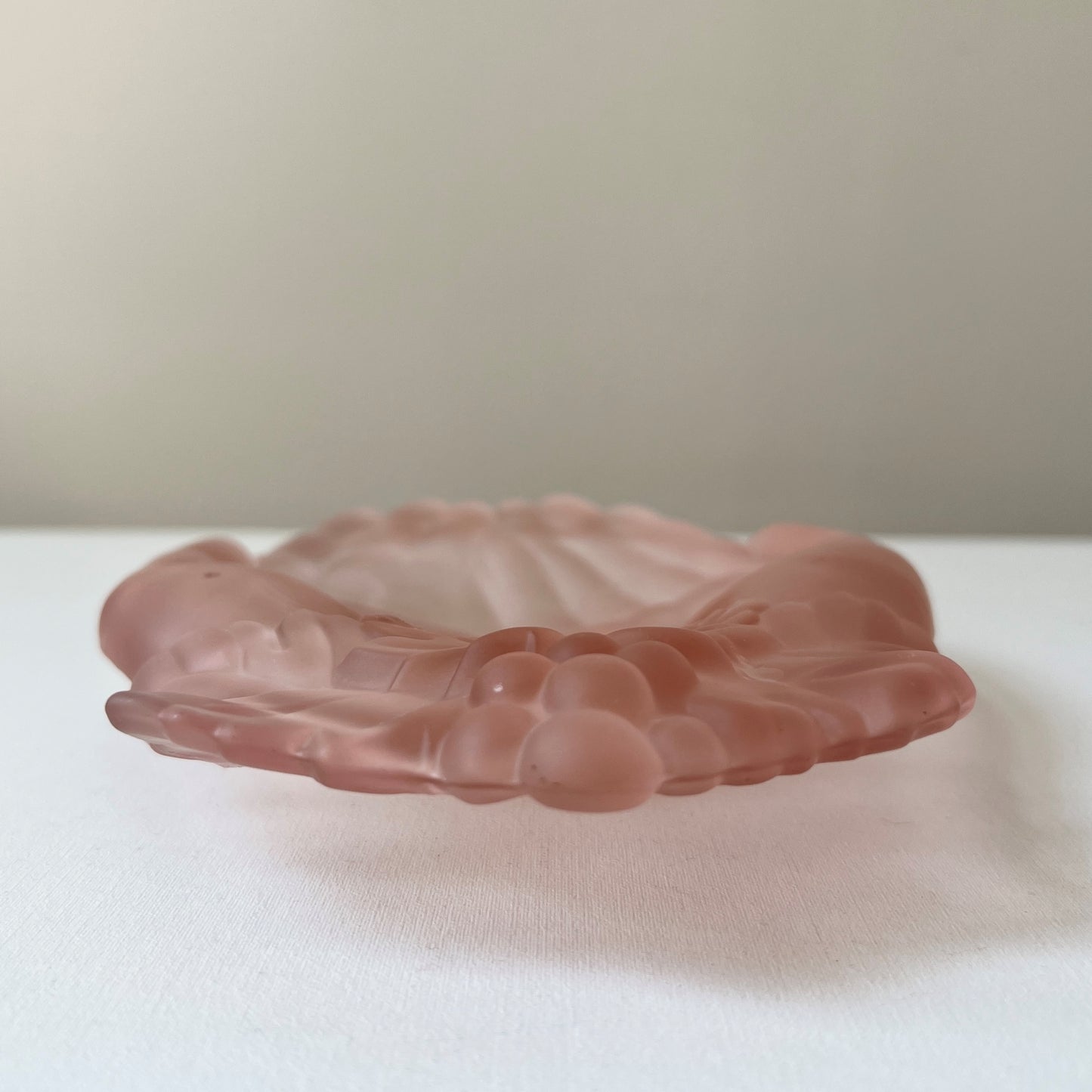 【Vintage】1940-60s Pink Frosted Glass Hand Tray