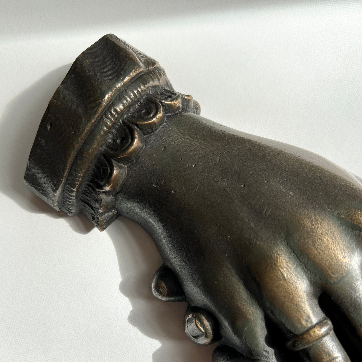 【Antique】UK - 1900s Shaking Hands Object 《Special》