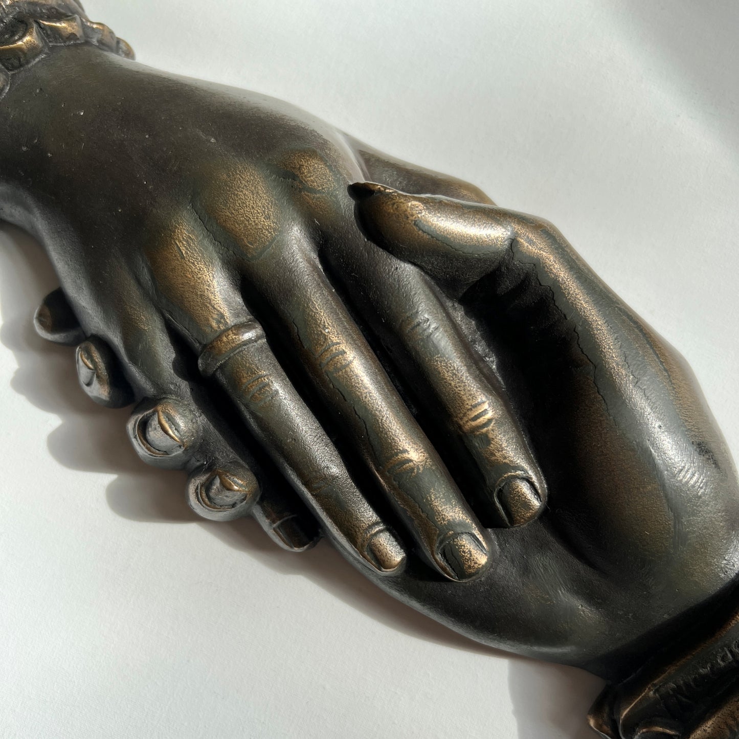 【Antique】UK - 1900s Shaking Hands Object 《Special》