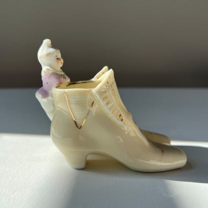 【Antique】Germany ‐ 1920s Clown and Shoes Figurine