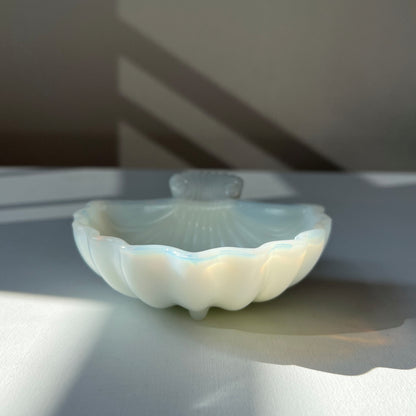 【Vintage】US - 1970-80s Avon Milk Glass  Shell Tray