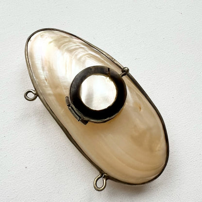 【Antique】England ‐ 1880-1900s Mother of Pearl Pill Case