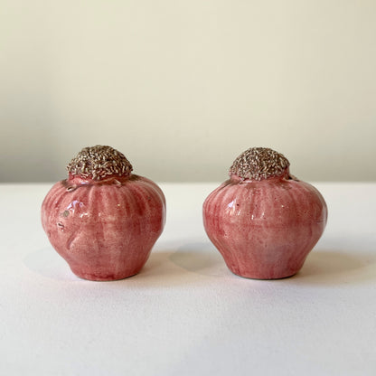 【Vintage】France ‐ 1970s Garlic Motif Salt and Pepper