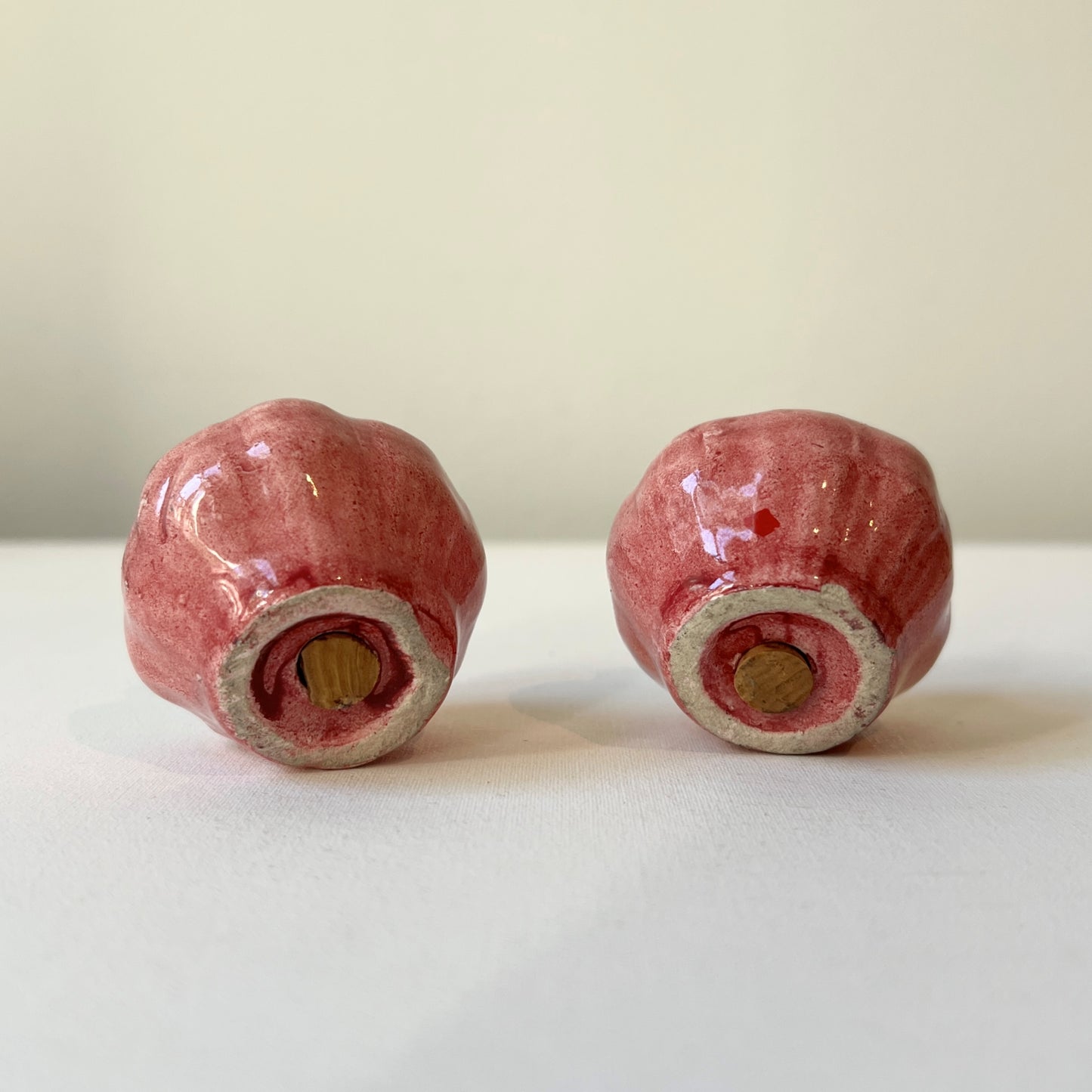 【Vintage】France ‐ 1970s Garlic Motif Salt and Pepper