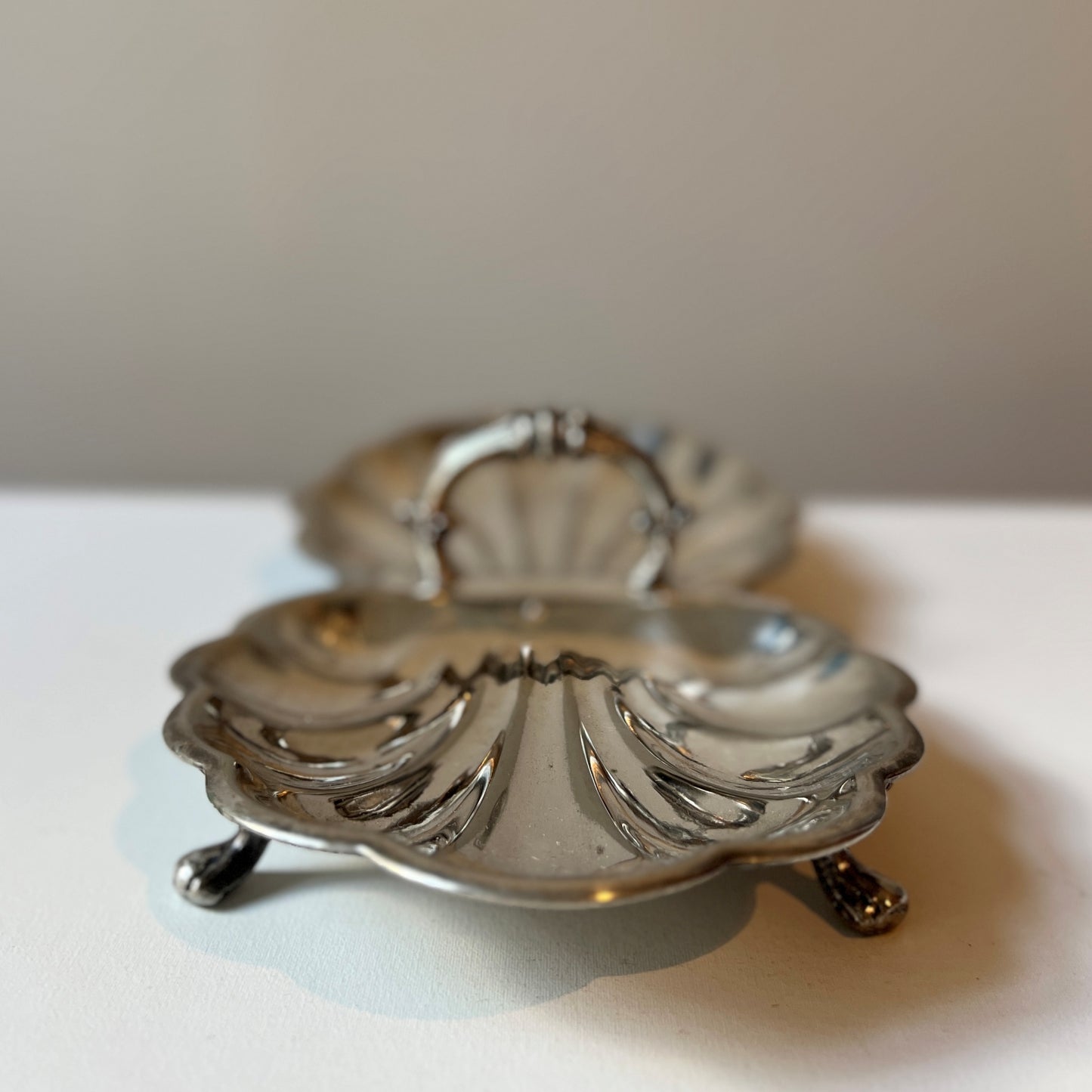 【Vintage】UK ‐ Shell Tray wish Handle