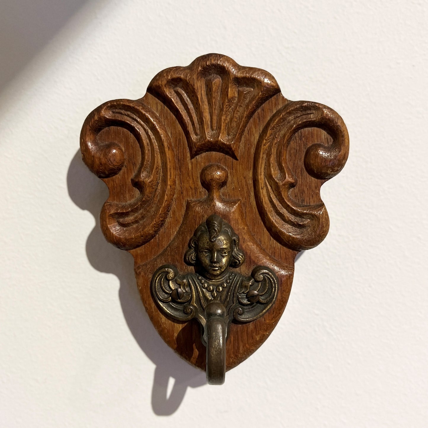 【Vintage】France ‐ 1940s Wooden Angel Wall Hook