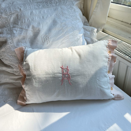 【Vintage】France - 1950-60s Embroidered Cushion