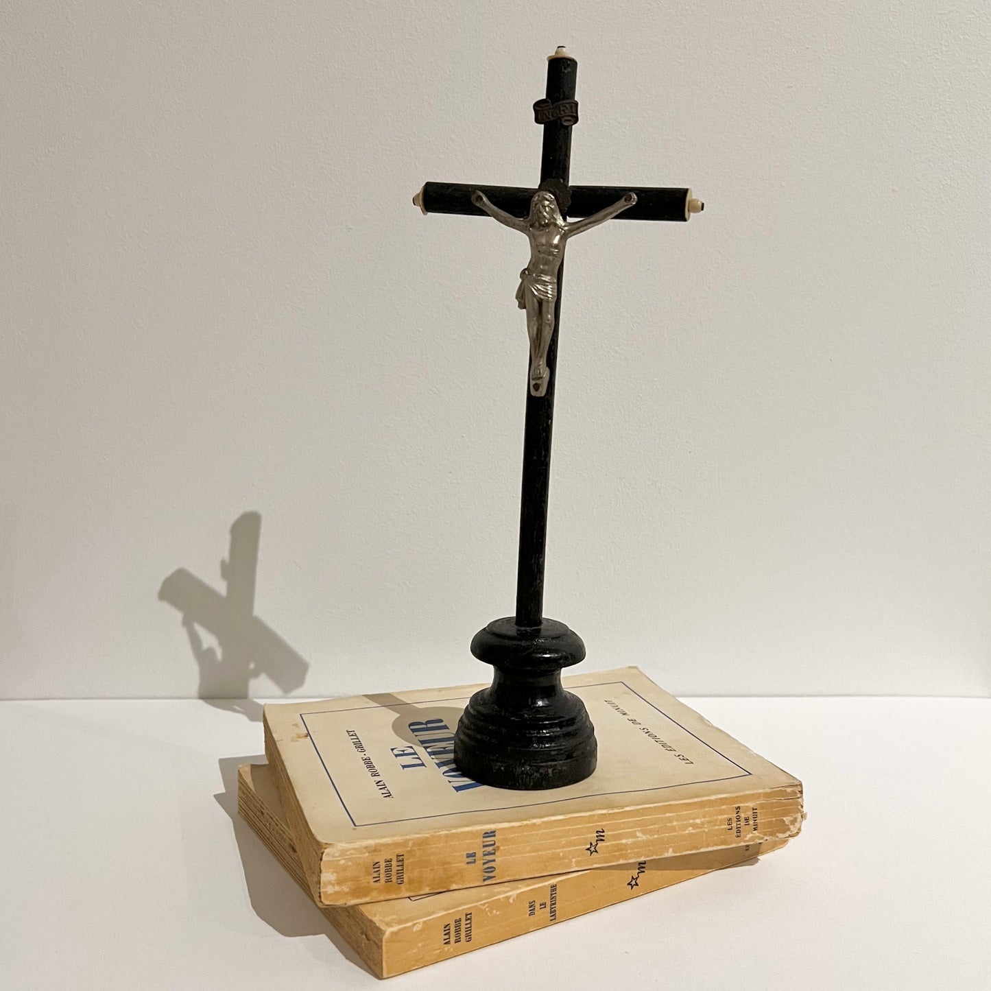 【Antique】France ‐ 1900s Wood Holly Cross（28㎝）