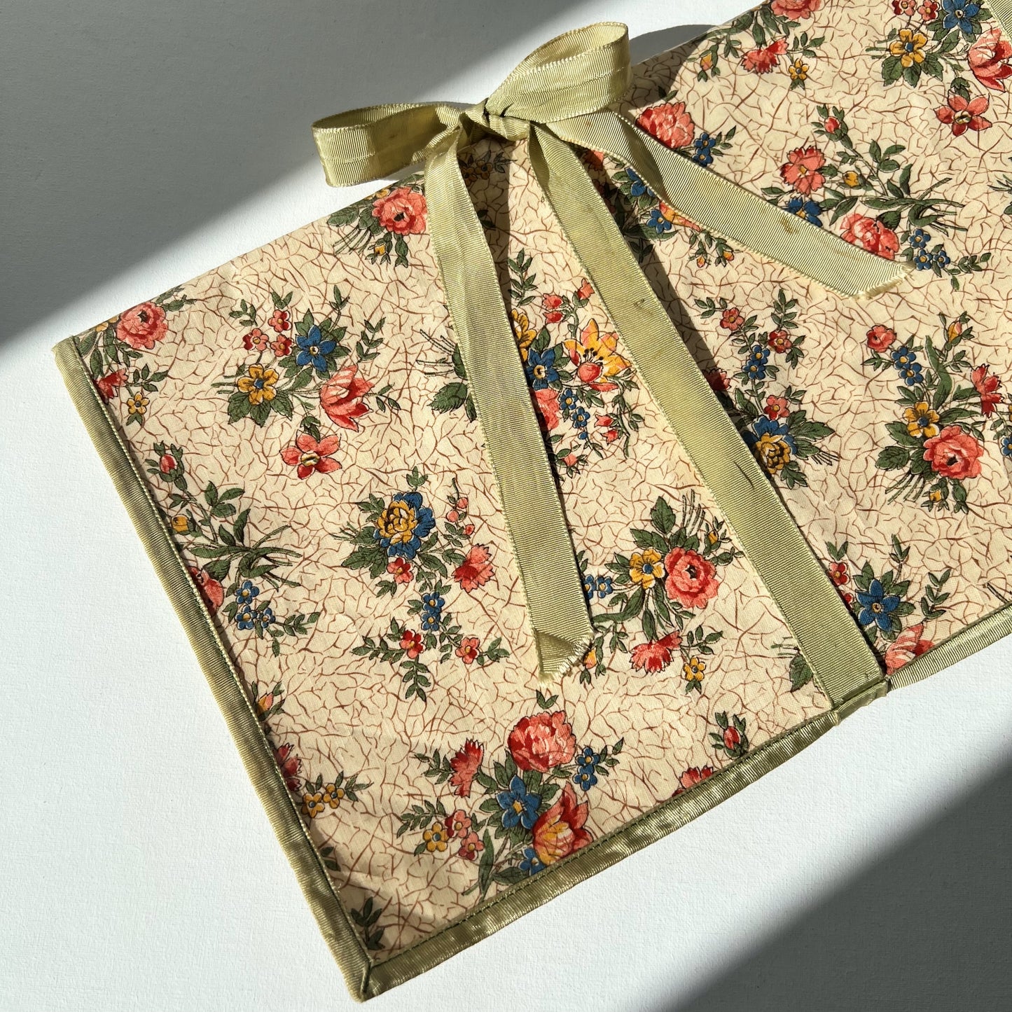 【Vintage】France - 1950s Flower Fabric Case