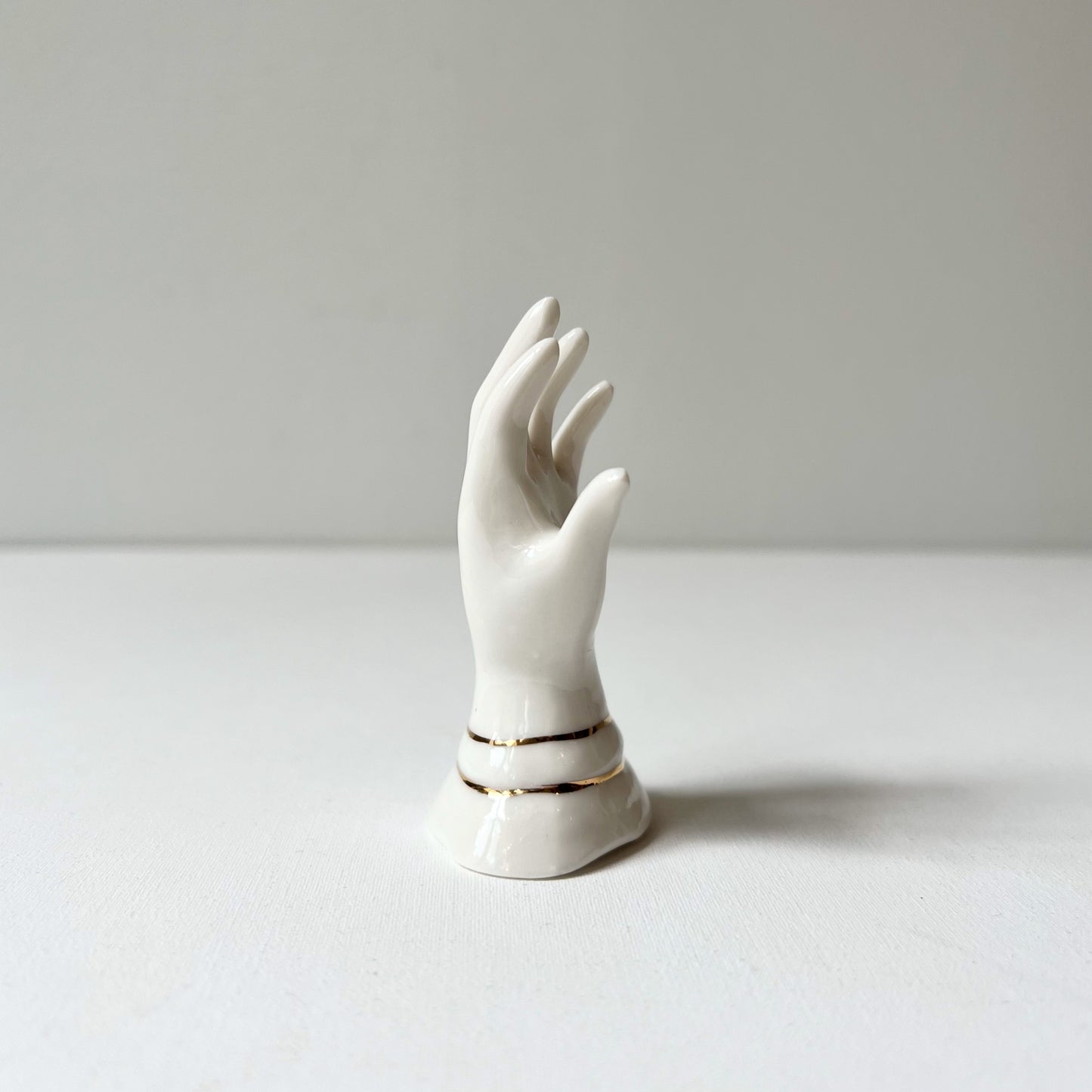 【Vintage 】US ‐ 1980s Pottery Hand Object