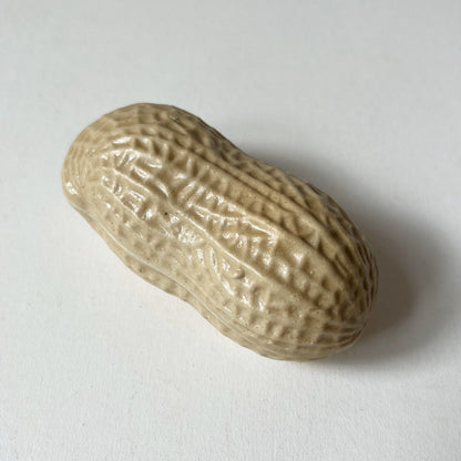 【Vintage】1980s Peanut Object