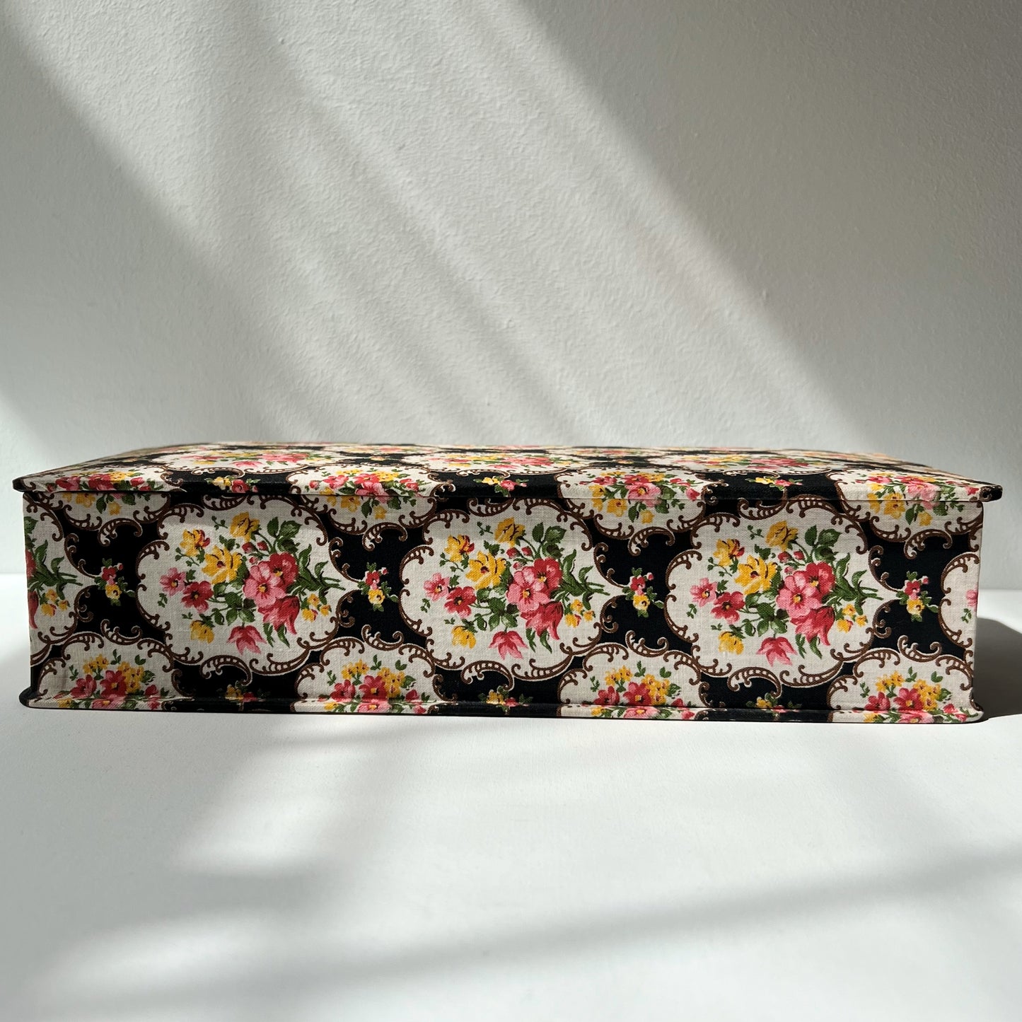 【Vintage】France - 1960s Flower Cartonnage Box