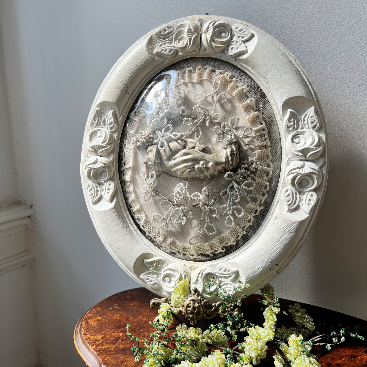 【Antique】France ‐ Hand Motif Glass Dome Frame《Special》