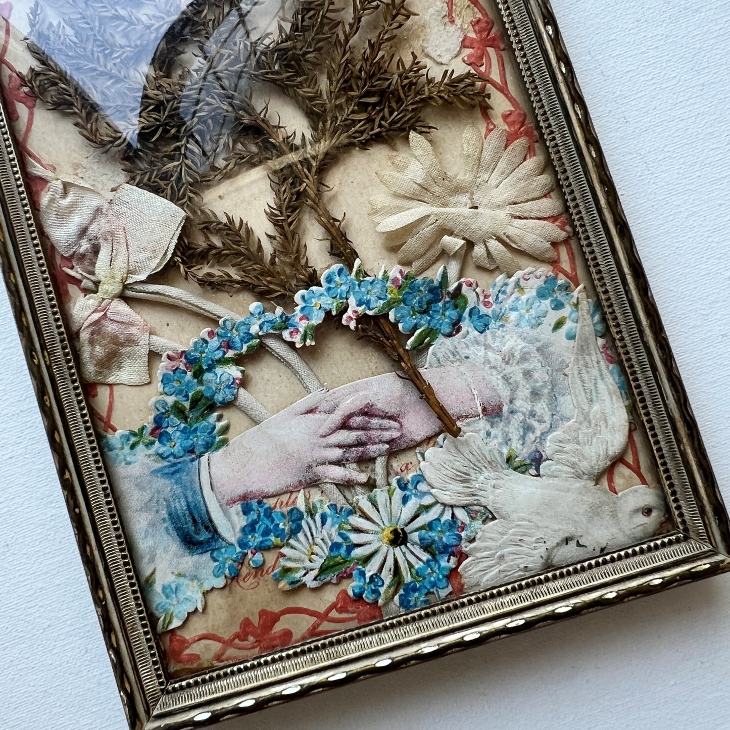 【Antique】France - Hand Motif Convex Glass Frame