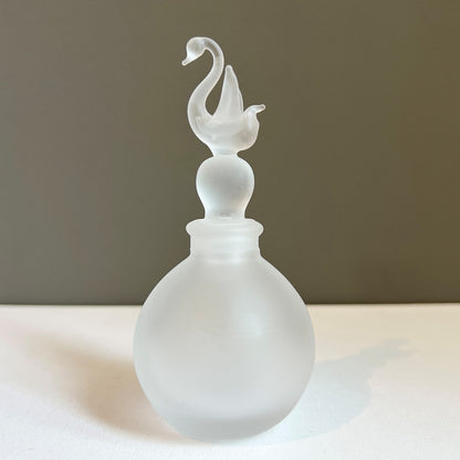 【Vintage】 UK ‐ 1960-70s Frosted Glass Swan Perfume Bottle