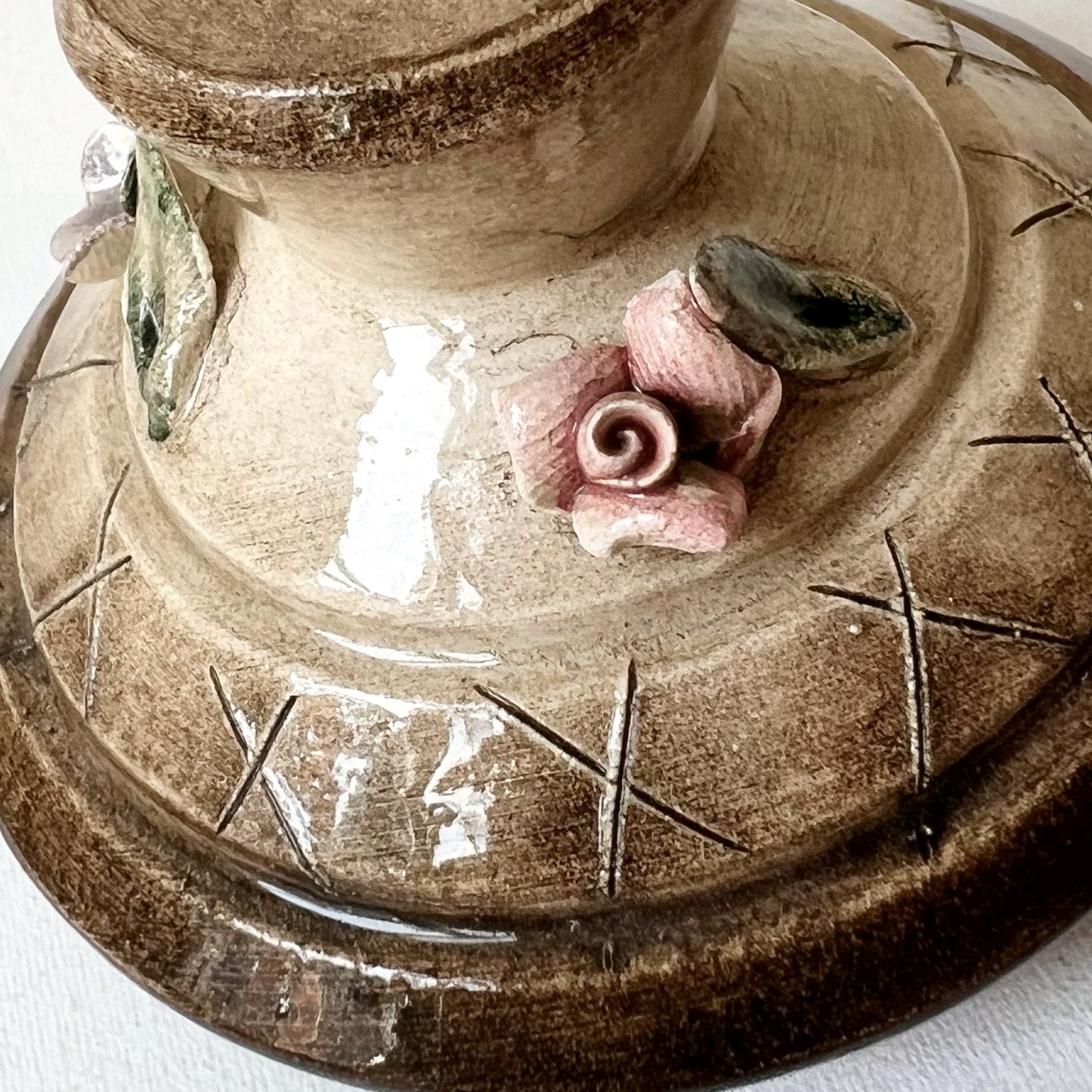 【Vintage】Italy - 1950s Mollica Handmade Flower Relief ＆ Cross Mark Pottery Pot