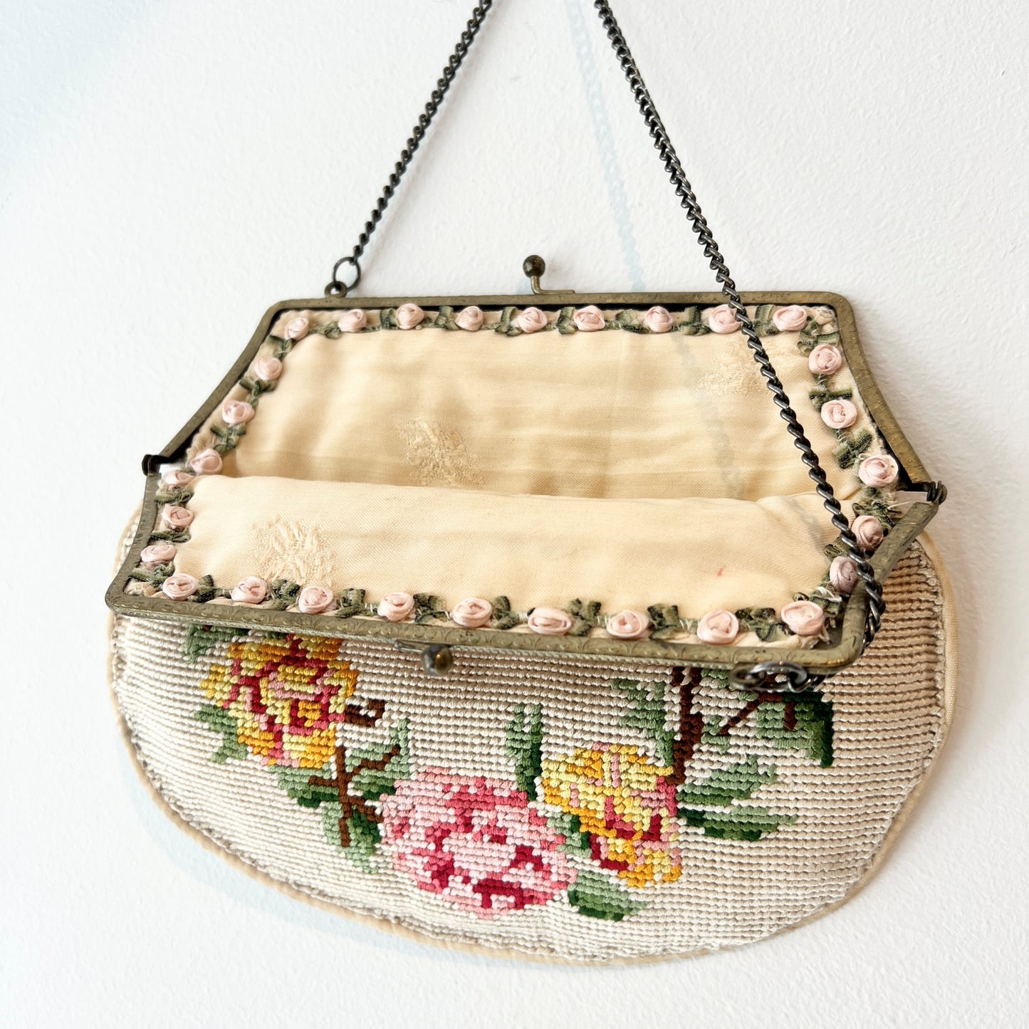 【Vintage】France - 1930s Needlepoint Rose Tapestry Bag