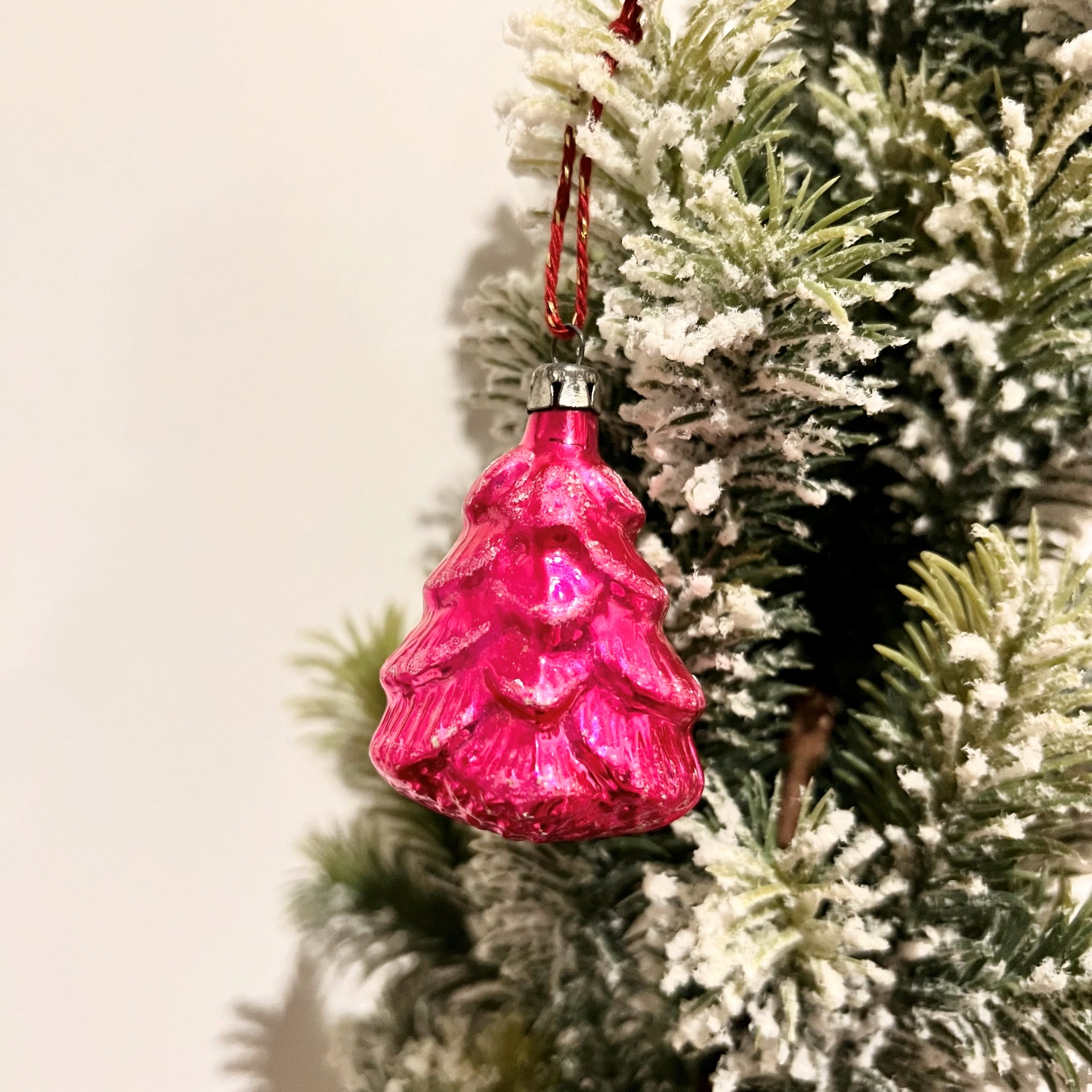 Vintage】Germany - 1950s Christmas Glass Ornament Pink Tree