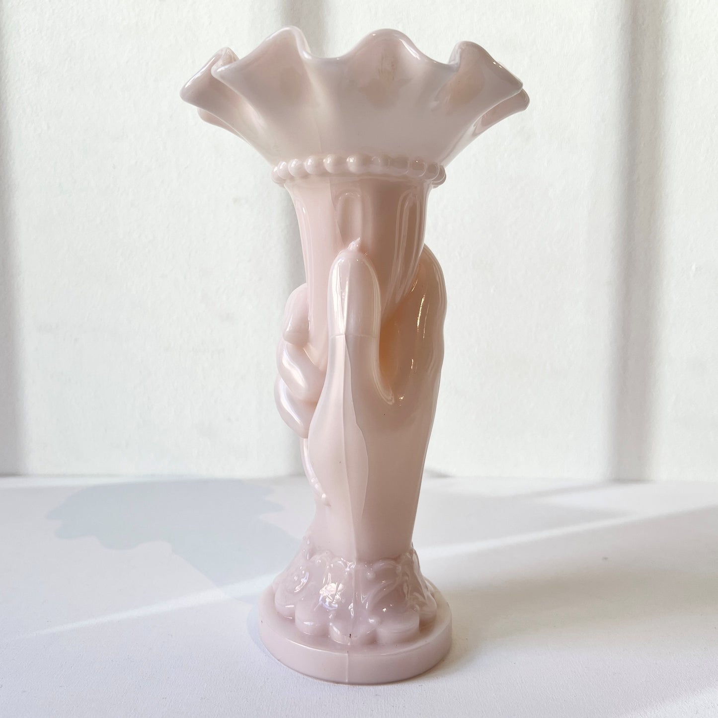 【Vintage】France ‐1950s Pink Milk Glass Hand