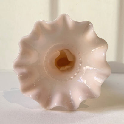 【Vintage】France ‐1950s Pink Milk Glass Hand