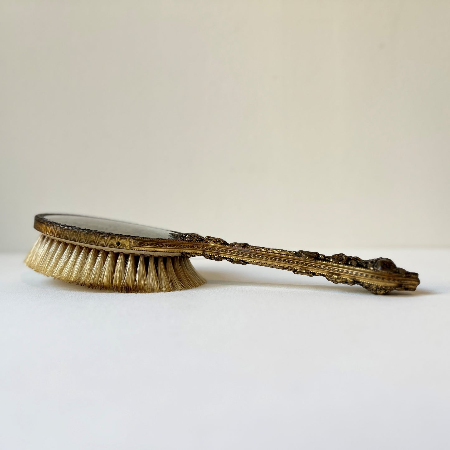 【Vintage】UK ‐ 1940s Petit Point Dressing Brush Set