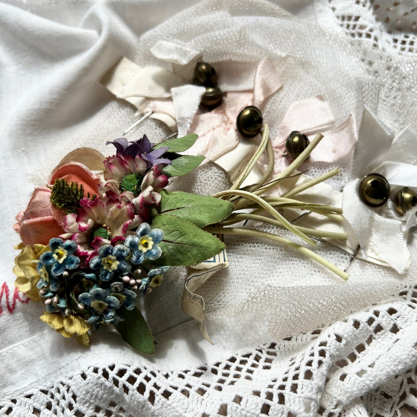 【Vintage】France ‐ 1950‐60s Fabric Flower Bouquet