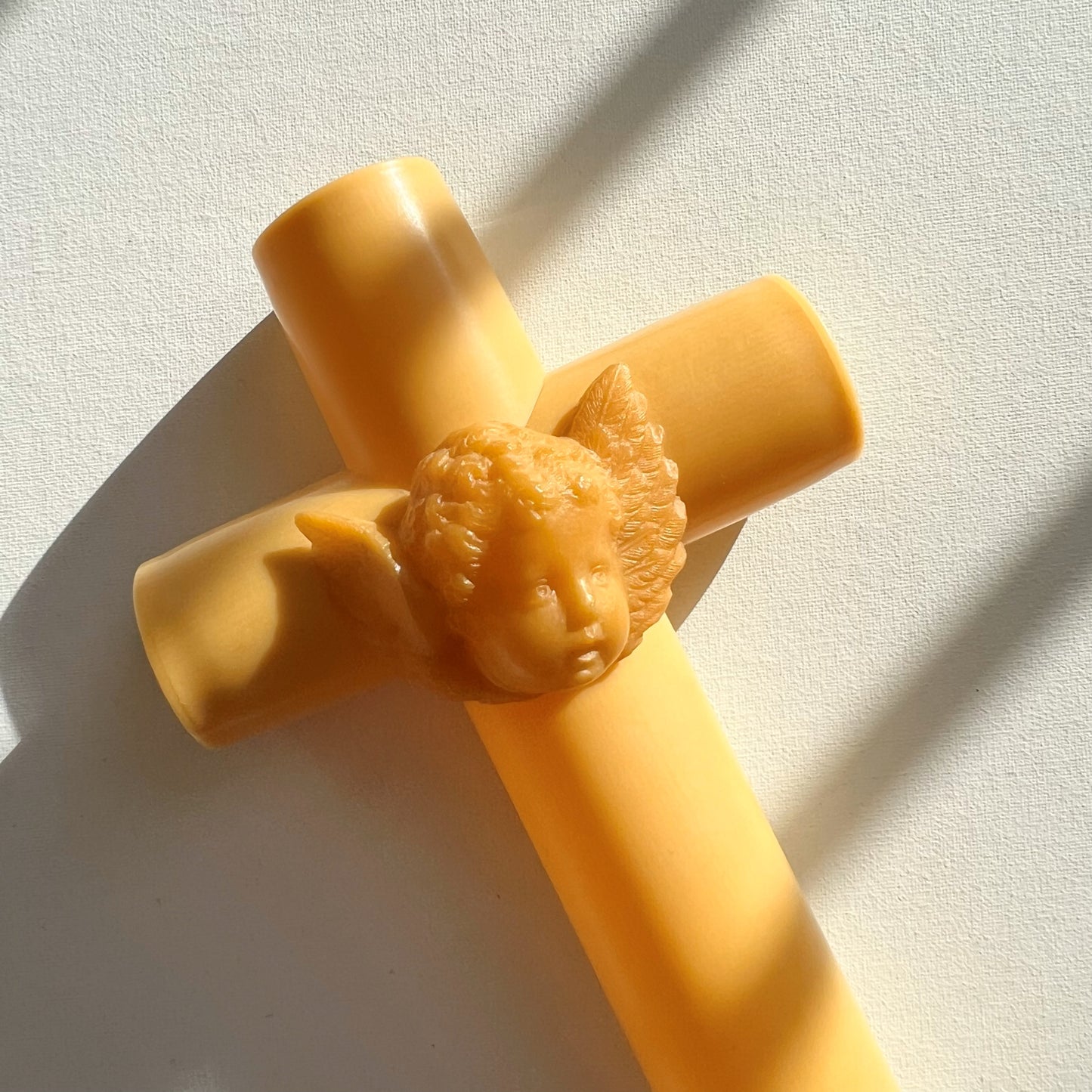 【Antique】France - 1920s Plastic Cradle Cross Angel Motif