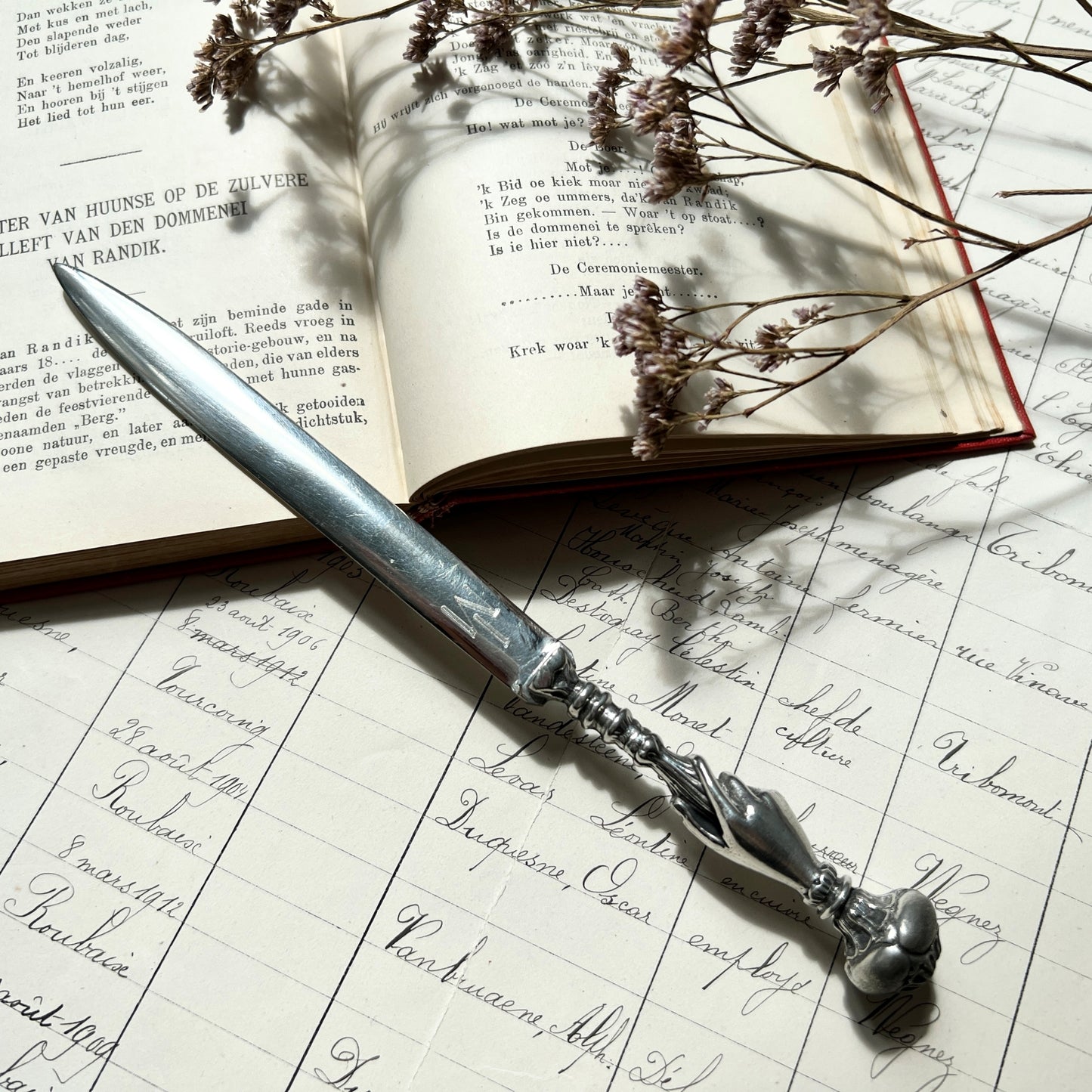 【Vintage】UK ‐ 1930s Hand Motif Letter Opener