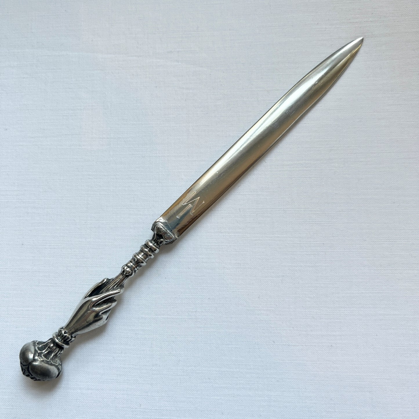 【Vintage】UK ‐ 1930s Hand Motif Letter Opener