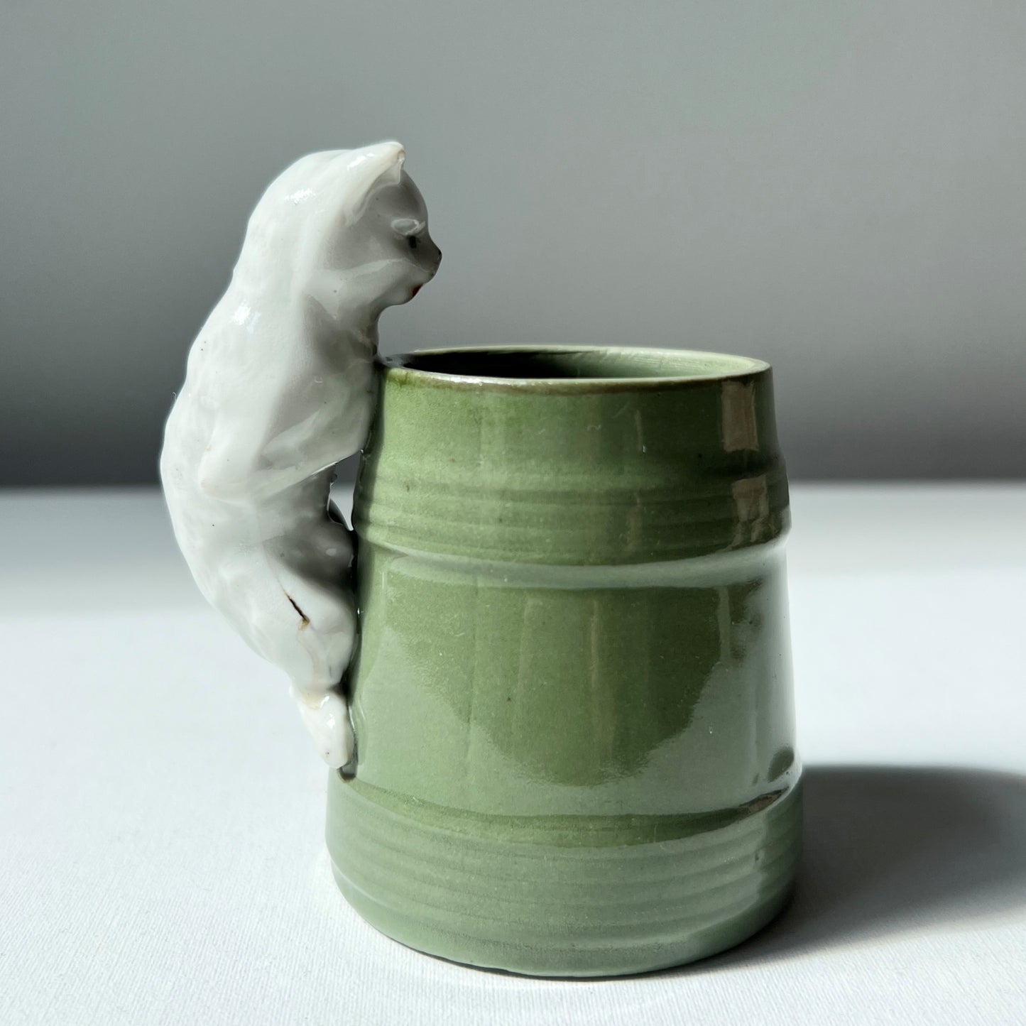 【Antique】France ‐ 1900‐20s Cat Mini Vase